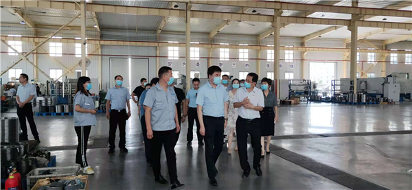 洛陽市副市長魏險(xiǎn)峰一行對洛陽博盈軸承有限公司進(jìn)行考察